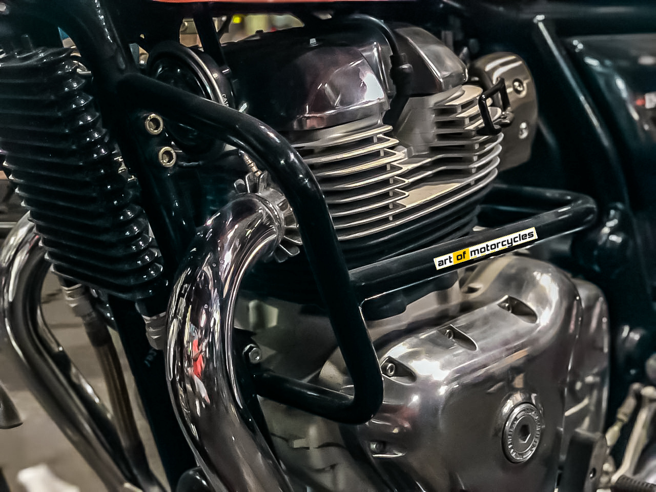 Royal Enfield Interceptor 650 Engine Guard Aom